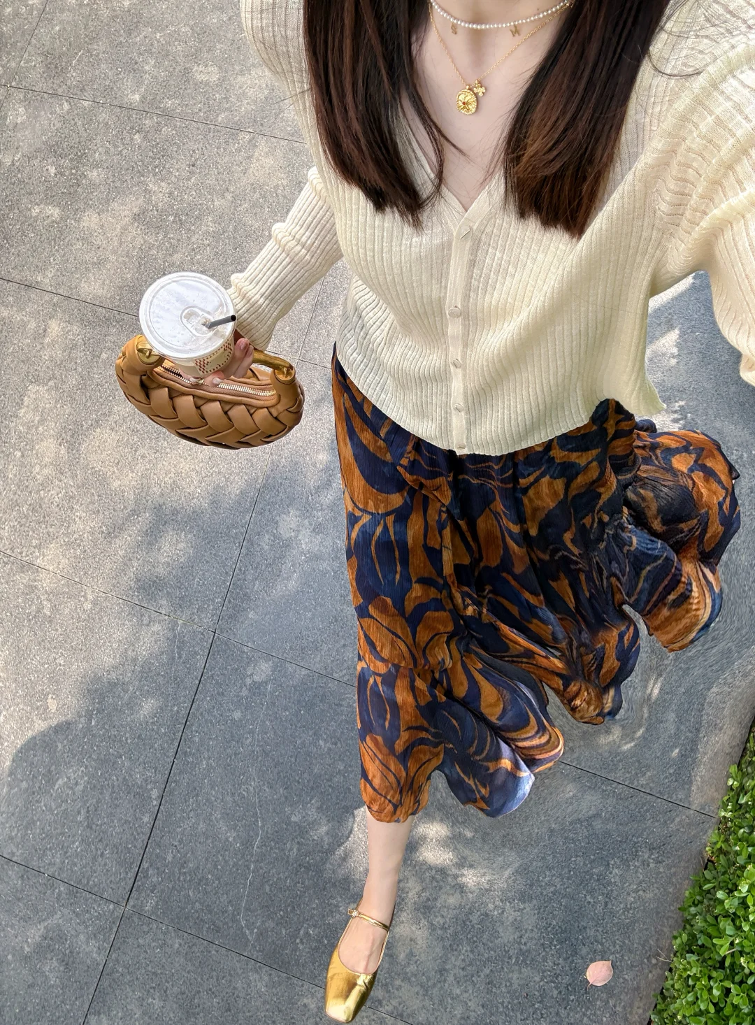打工人春夏漂亮通勤🪻焦糖碎花裙谁穿谁好看
