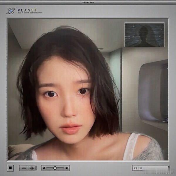 IU《Dear my crazy soulmate》
白菜饺子学着点！！ ​