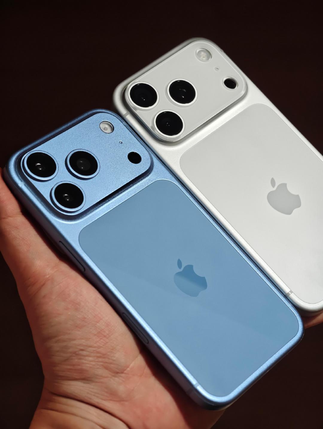 18的蓝色有点远峰蓝的感觉有没有[doge]

#iPhone18Pro 配色# ​