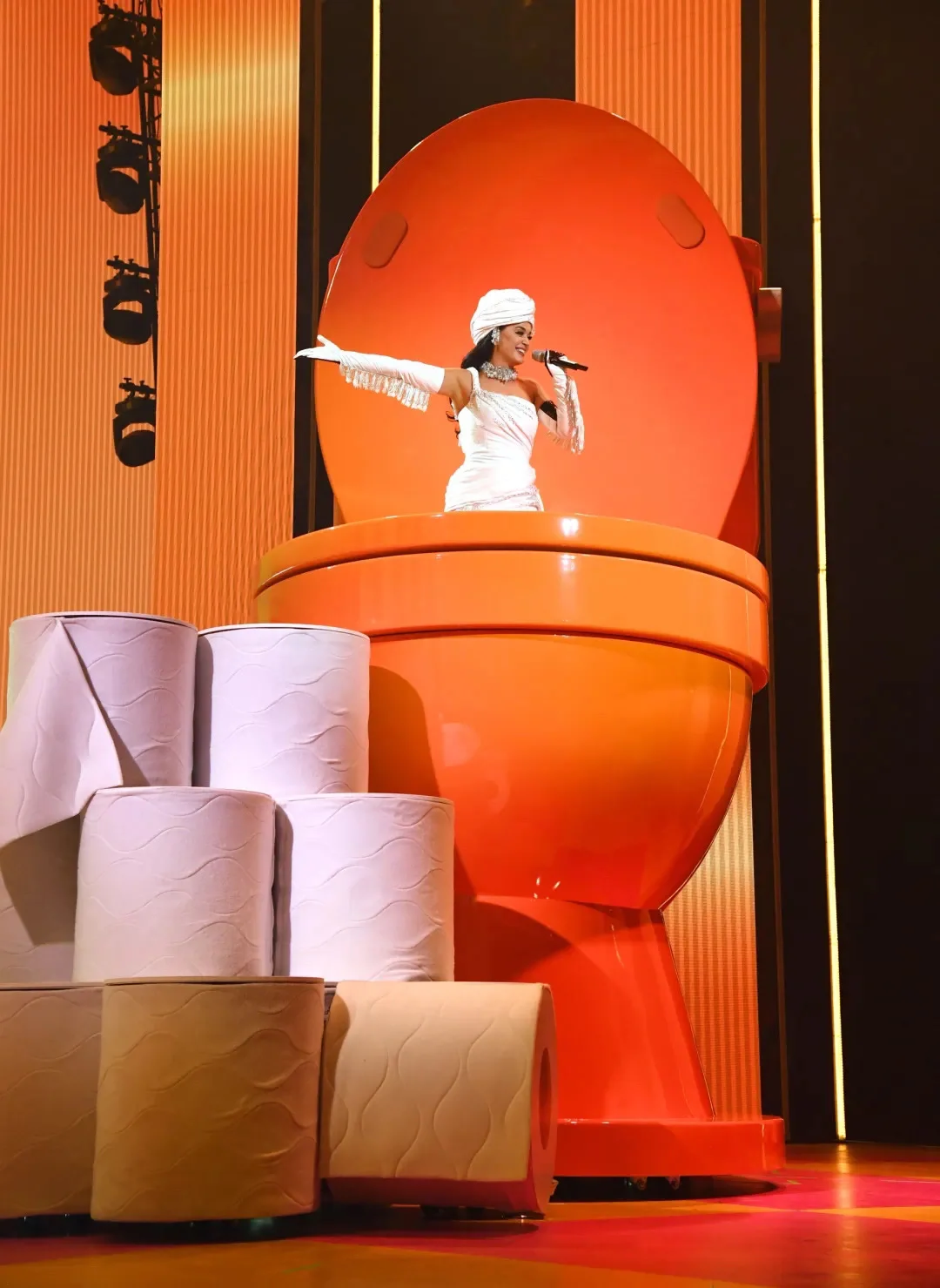 脑洞大开的舞台设计or凯蒂·佩里的维加斯秀