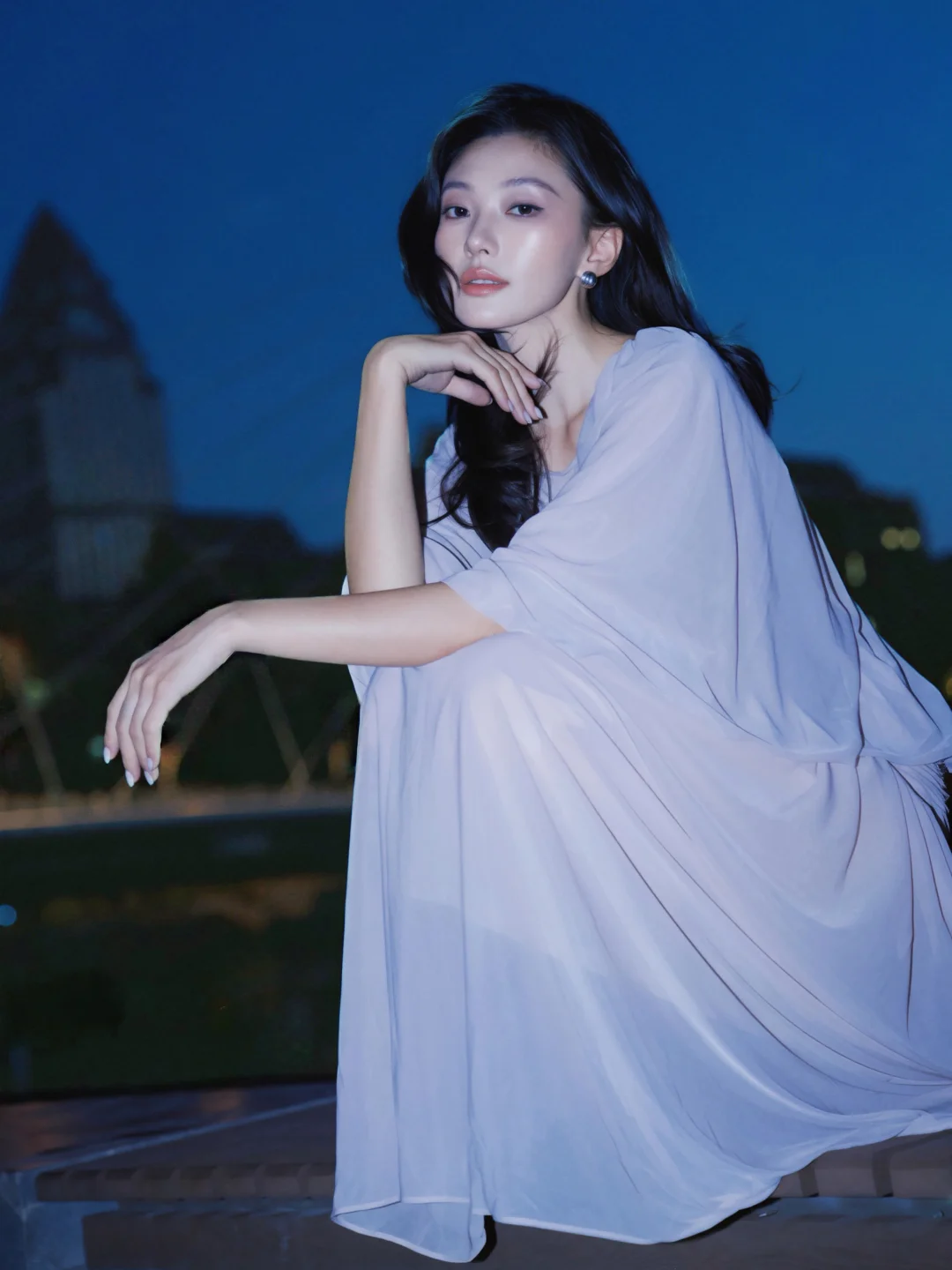 携着雪松香 走进自己的夜晚🌃