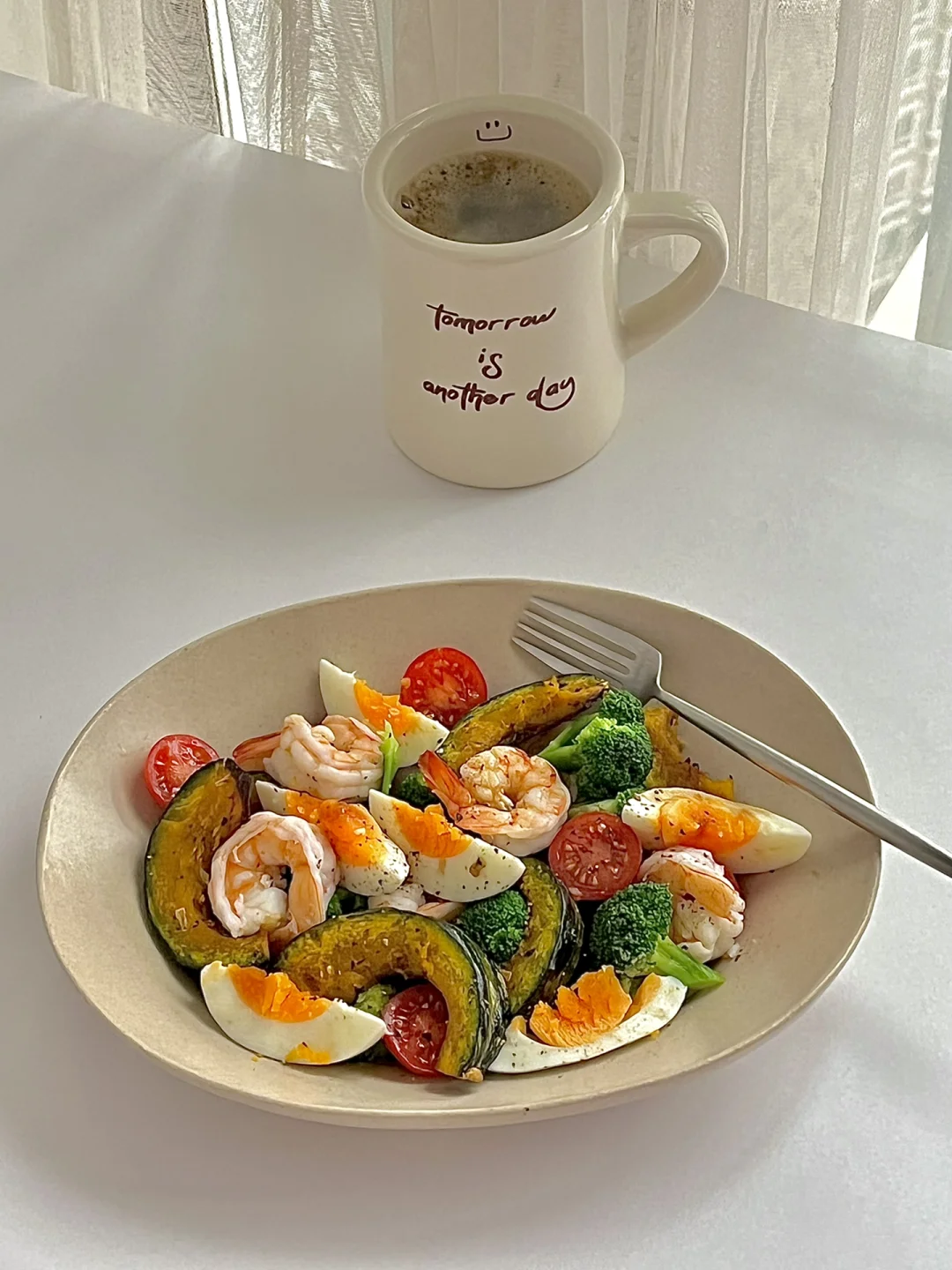 ☀️工作日早餐｜低卡饱腹南瓜虾仁鸡蛋沙拉🥗