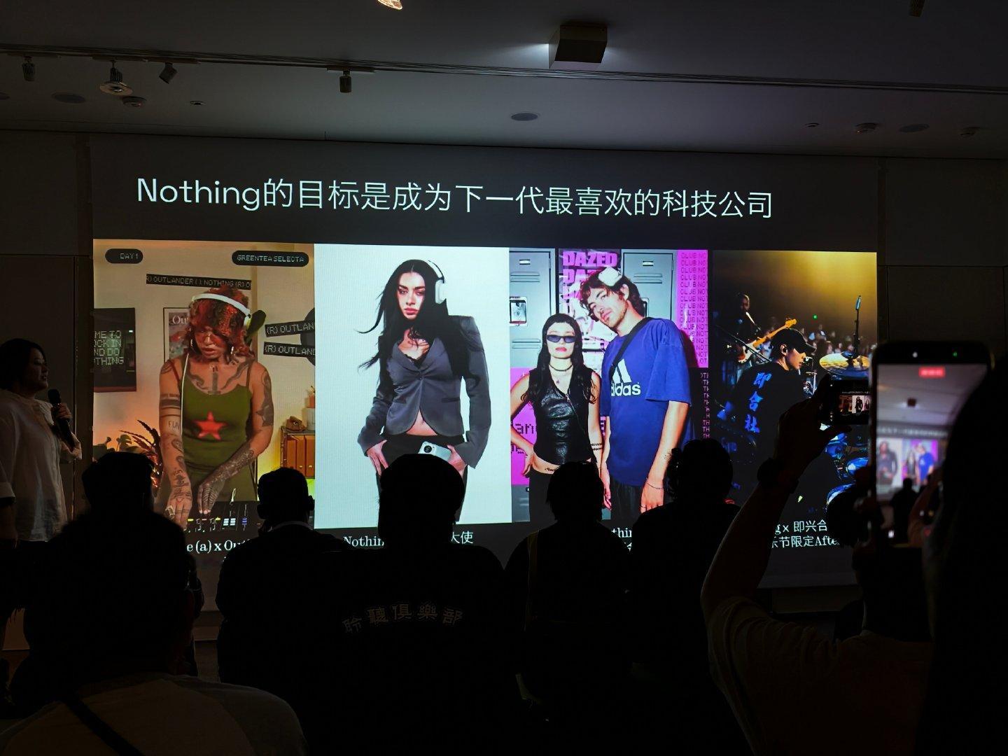 nothing发布会开始，正式发布旗舰无线耳机headphone(1)pro，号称最有野心的一款产品，做工颜值音质功能全方面拉满的那种，首销惊喜价2999，等我视频讲解[阴险][阴险][阴险]#军火库试用##老法师的日常#  ​