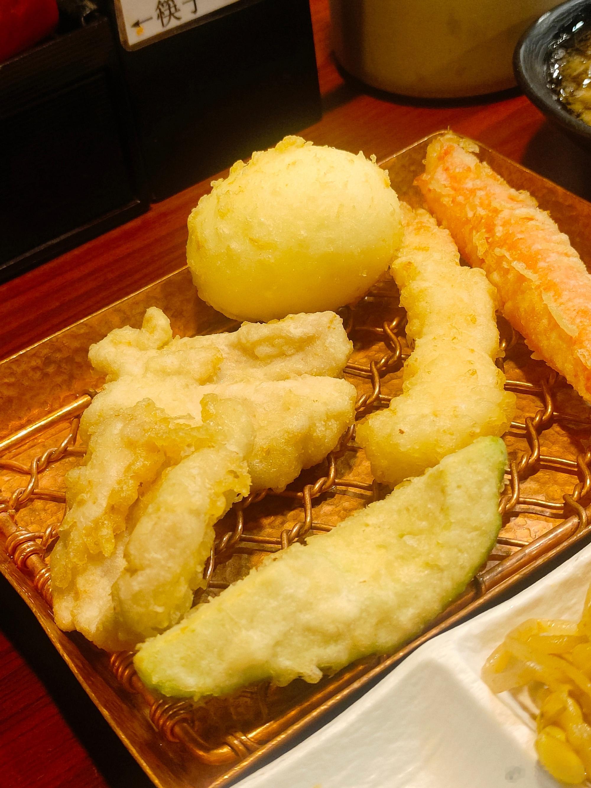 这是一篇广州的美食建议，内含日料、西餐、地方菜以及传统粤菜  （由于我...