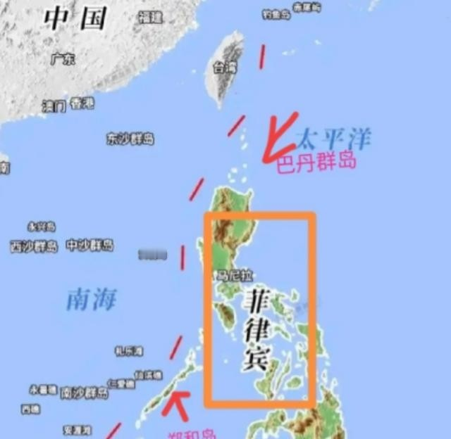 菲律宾终于看明白了，美国之所以要让自己“得罪”东方大国，为的就是让自己成为第二个格陵兰岛，美国在世界各地布局多年，习惯用“安全合作、战略伙伴”等名义扩大影响力。
 
但近年来，一些国家逐渐发现，所谓的合作背后，往往隐藏着美国自身的战略算盘，北极方向的格陵兰岛风波，就是一个典型案例，如今再看菲律宾在中