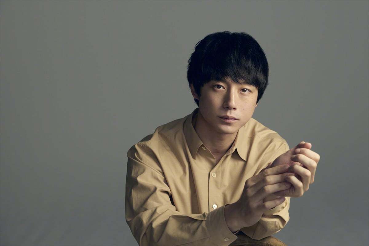 坂口健太郎（35岁）宣布与一般女性结婚

9月6日晚，坂口健太郎在付费粉丝俱乐部网站宣布：
“我和正在交往的一般女性结婚了。”
 所属事务所也正式承认。

曾主演『与君相恋一百次』、『余生那些年』
#坂口健太郎结婚##坂口健太郎与一般女性结婚# ​