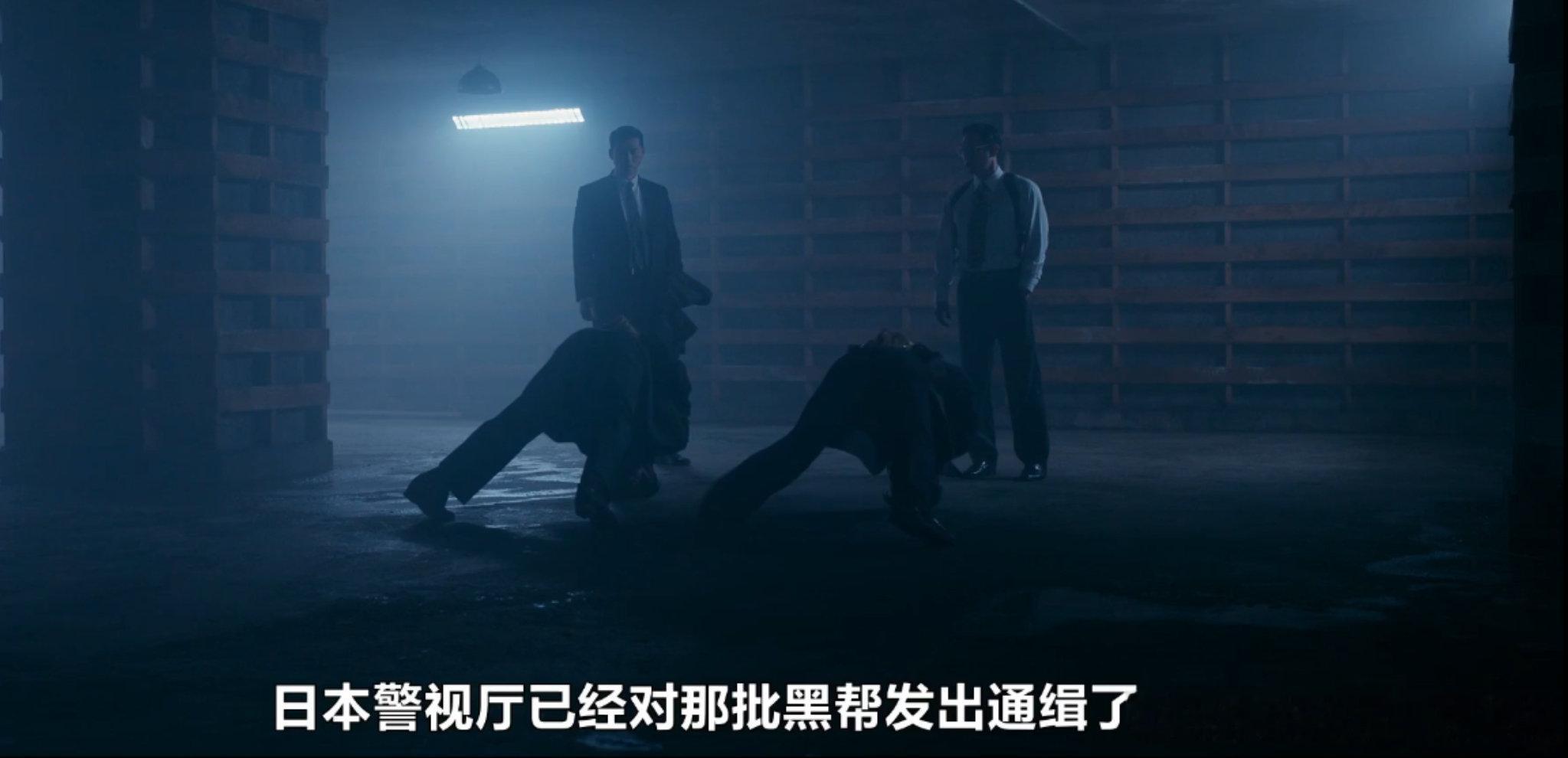 玄彬的《韩国制造》发现很多有趣的事，比如这种韩国人发明的登峰造极的惩罚人的体罚，在九十年代的韩国电影加油站袭击事件也出现过/ ​