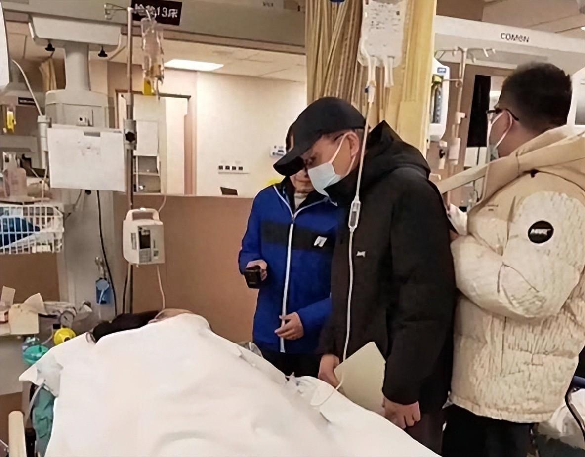 很多人跟风吐槽，认为无子女遗产归公是针对丁克，这完全是曲解法理。在我看来，这场判决三观极正，根本不存在任何不公。法律的核心准则永远是权责对等、付出匹配回报。
平日里亲戚疏于陪伴照料，仅有简单人情往来，从未承担实质扶养责任，逝者晚年全靠社会兜底帮扶。从未付出分毫真心照料，逝者离世后 ​