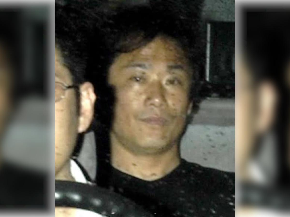 #日本时隔1年2个月执行死刑# 【日本今早「执行死刑」！高市早苗任内首次　小钢珠店纵火酿5死】日本法务省21日宣布，2009年在大阪市小钢珠店泼洒汽油纵火、导致5人死亡的死刑犯高见素直上午已伏法。这是日本自上次执行死刑以来，时隔1年2个月再度执行，同时也是高市政权上任以来首度执行死刑。

2009年 ​