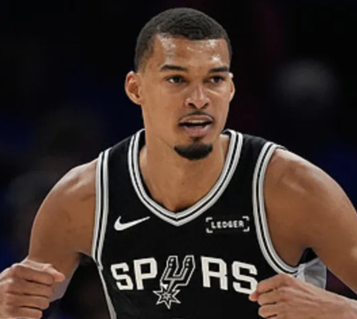 勇记：这场球毫无疑问证明了谁是未来的联盟第一人  今天NBA季后赛马刺...