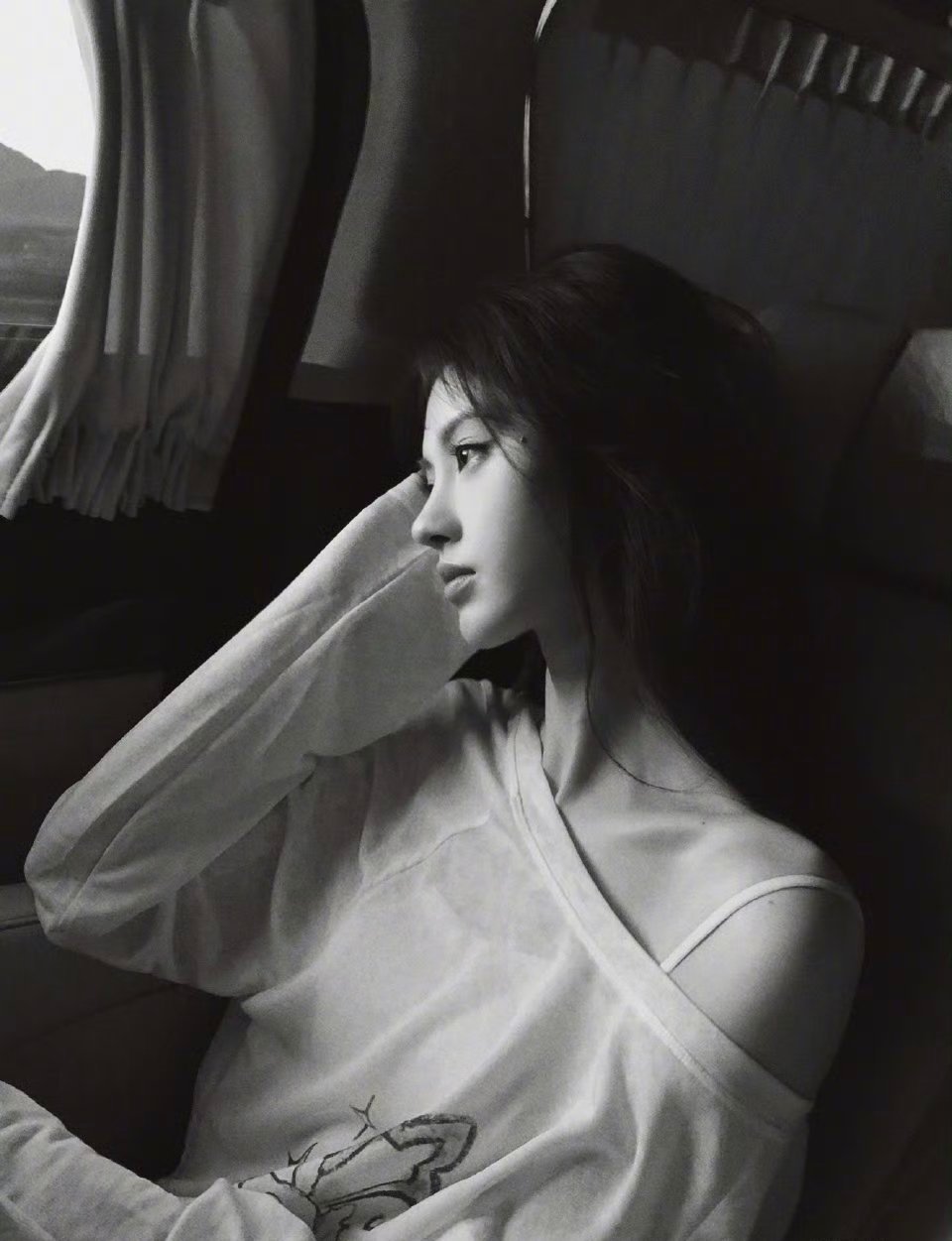 #鞠婧祎[超话]# jjy#鞠婧祎# jjy#鞠婧祎姜黎非# jjy#鞠婧祎露芜衣# 

我的心脏停留在187秒.

​