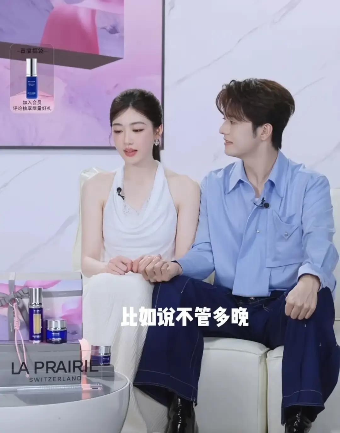 真正的双向奔赴，甜起来真的能把人融化。


前几天刷到孙乐言聊天，她说起男友涂毓麟干过的一件事，眼睛里都闪着光。


她说，不管自己多晚飞回广东，只要男朋友在香港，雷打不动都会开车过来陪她。


有时候那边工作收工已经深夜了，他二话不说坐进车里就往这边赶。

其实也就是见一面，聊聊天，甚至第二天一大