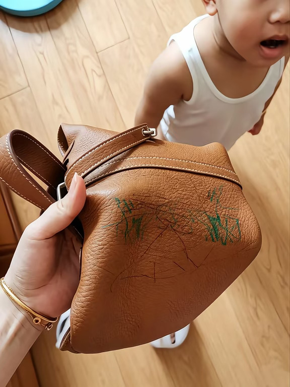 三万的包，此刻就值300