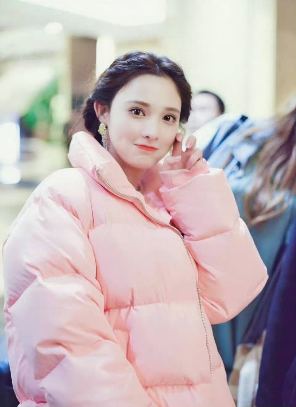 #彭小苒[超话]##彭小苒明月苍茫# pxr#彭小苒冯妙君# pxr #彭小苒朝无念#

let me show my love girl

​