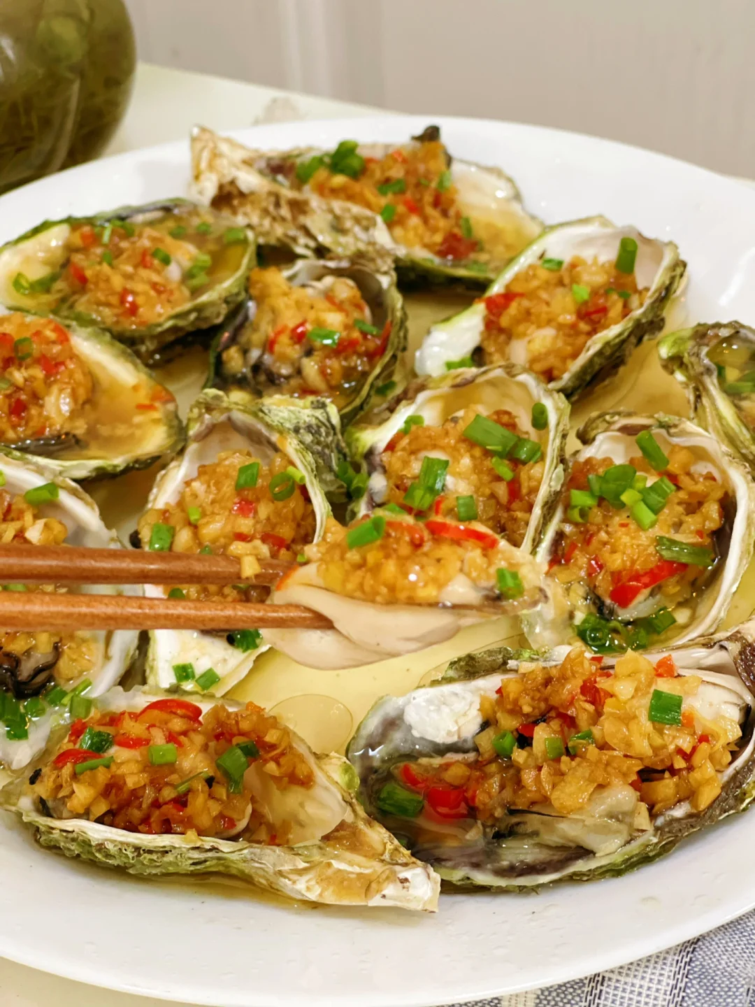 蒜蓉蒸生蚝//附万能蒸菜蒜蓉酱做法噢