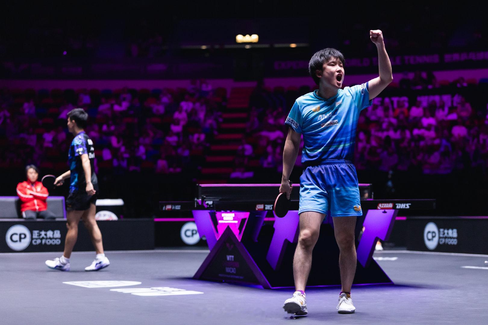 #WTT澳门冠军赛2026# 男单1/4决赛

张本智和(JPN)4-1周启豪(CHN)【11-5，11-4，11-8，6-11，11-8】
#wtt[超话]# ​​​​