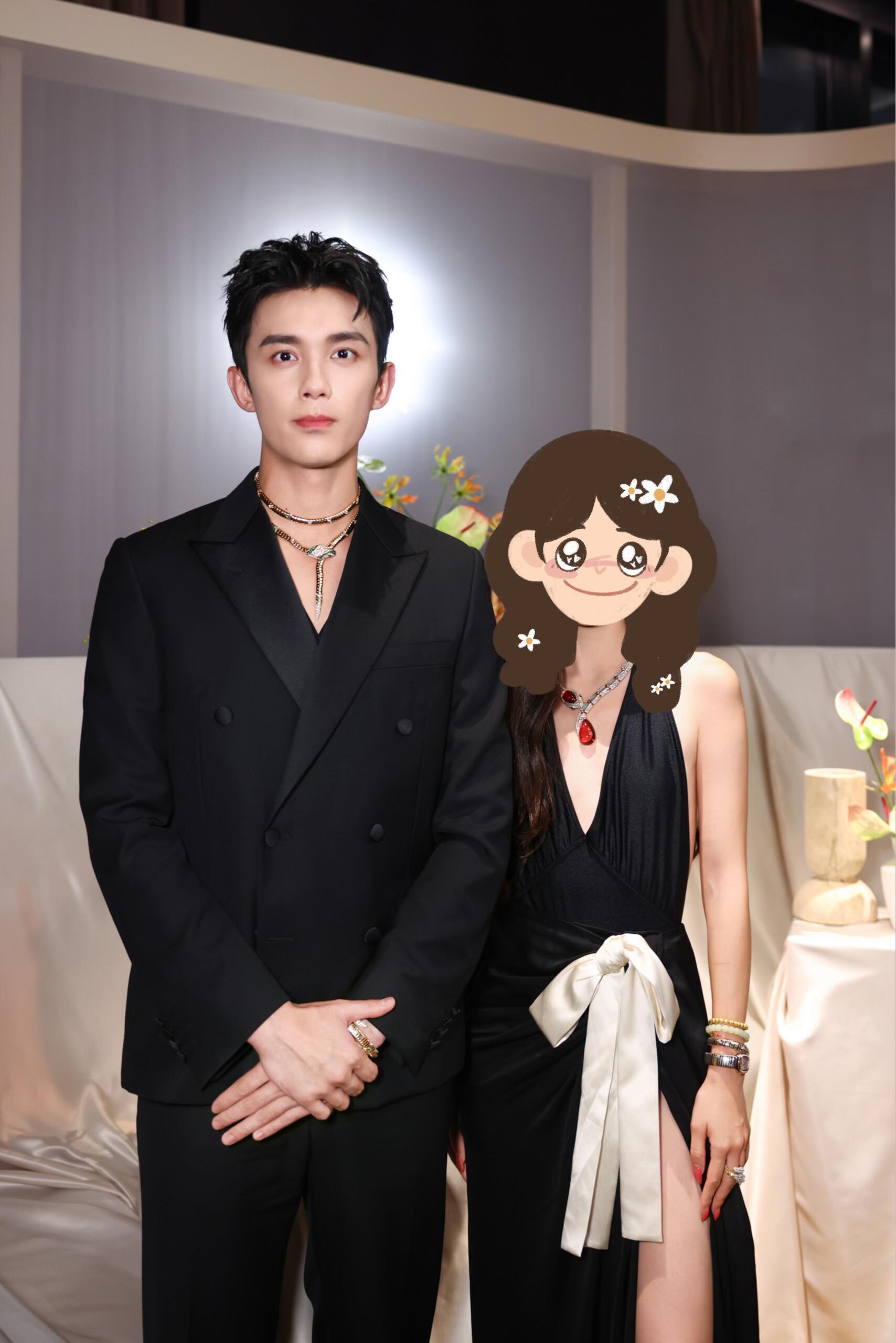 [超话][酷]  吴磊 & 宝格丽 合影 ​​​