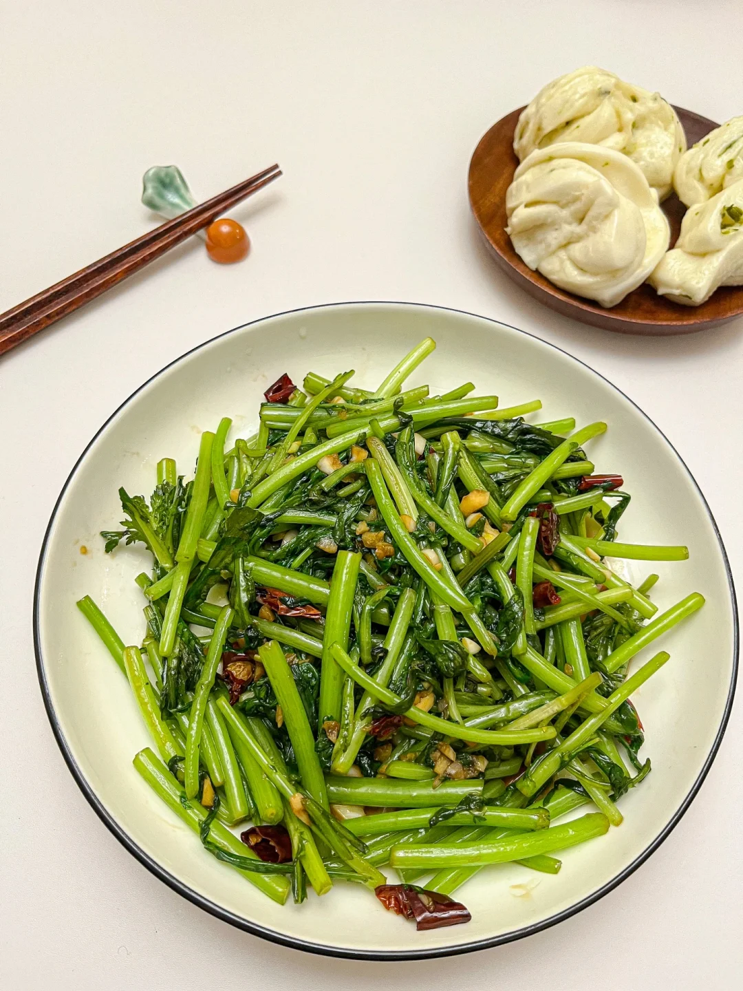 清炒茼蒿 | 🥢超级无敌简单，清爽好吃