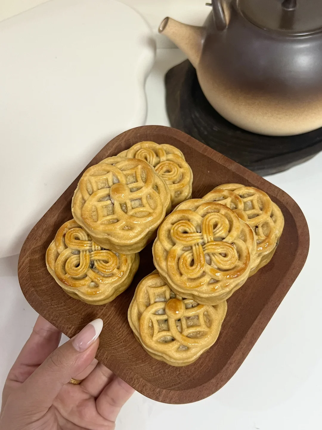 不加青红丝的传统五仁月饼才是真神