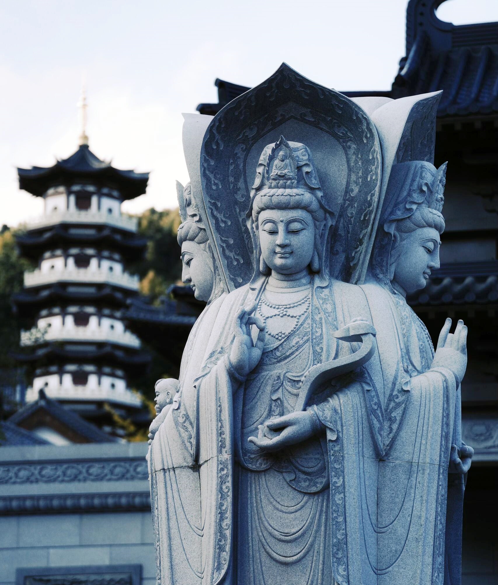 夫妻过不好又离不了怎么办？ 两口子没话说了，是该离还是该熬？这个问题...