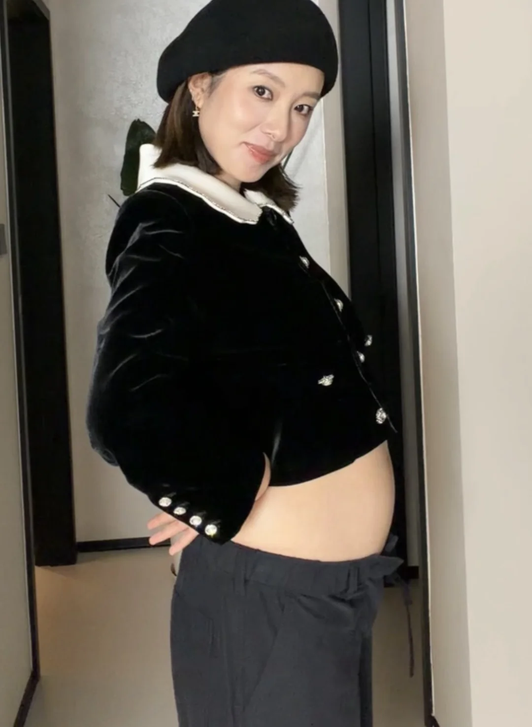 其实最近半年的视频，都是2个人一起拍的👶