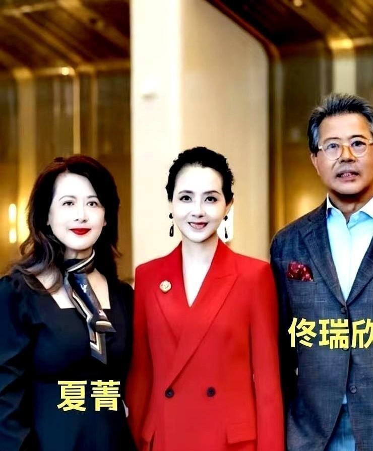 女明星胖了之后，枕边人到底什么反应。有人拦着不让减肥，有人对着镜头说没胖，也有人被拍到全程黑脸。
阿娇2019年3月出席品牌活动，被问到婚后发福。她说：“我今日开始减肥！我成日同老公讲要减肥，佢叫我唔好听人讲，话我唔肥。不过好多朋友忍唔住话我肥得过分！”这是她原话，来源Sky Post。2020年1