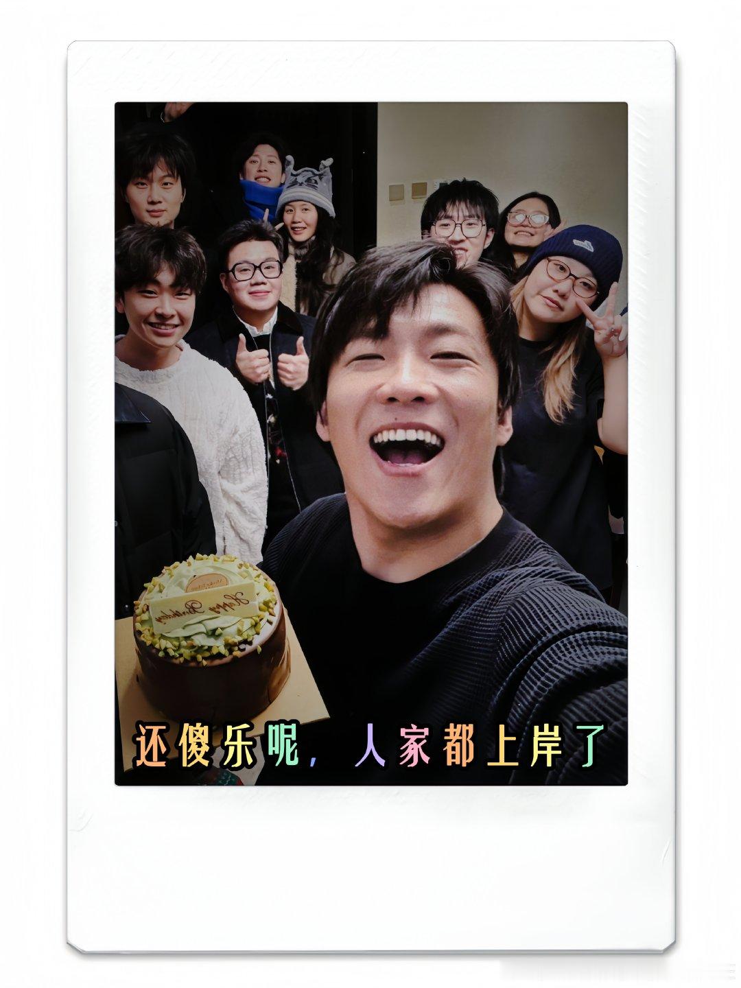#电视剧重器# ⚖ #电视剧藏锋# 
坏了坏了，已上岸2/3，就差老王天放了
这不坏了么，已经打进内部了，可不能再进人了...

#蒋奇明余高远# ✖️ #阿如那廖不凡# ​