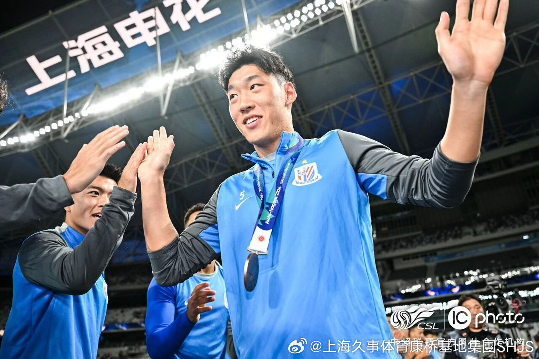 2026 怡宝中国足球超级联赛第27轮：上海申花7:1云南玉昆  ​