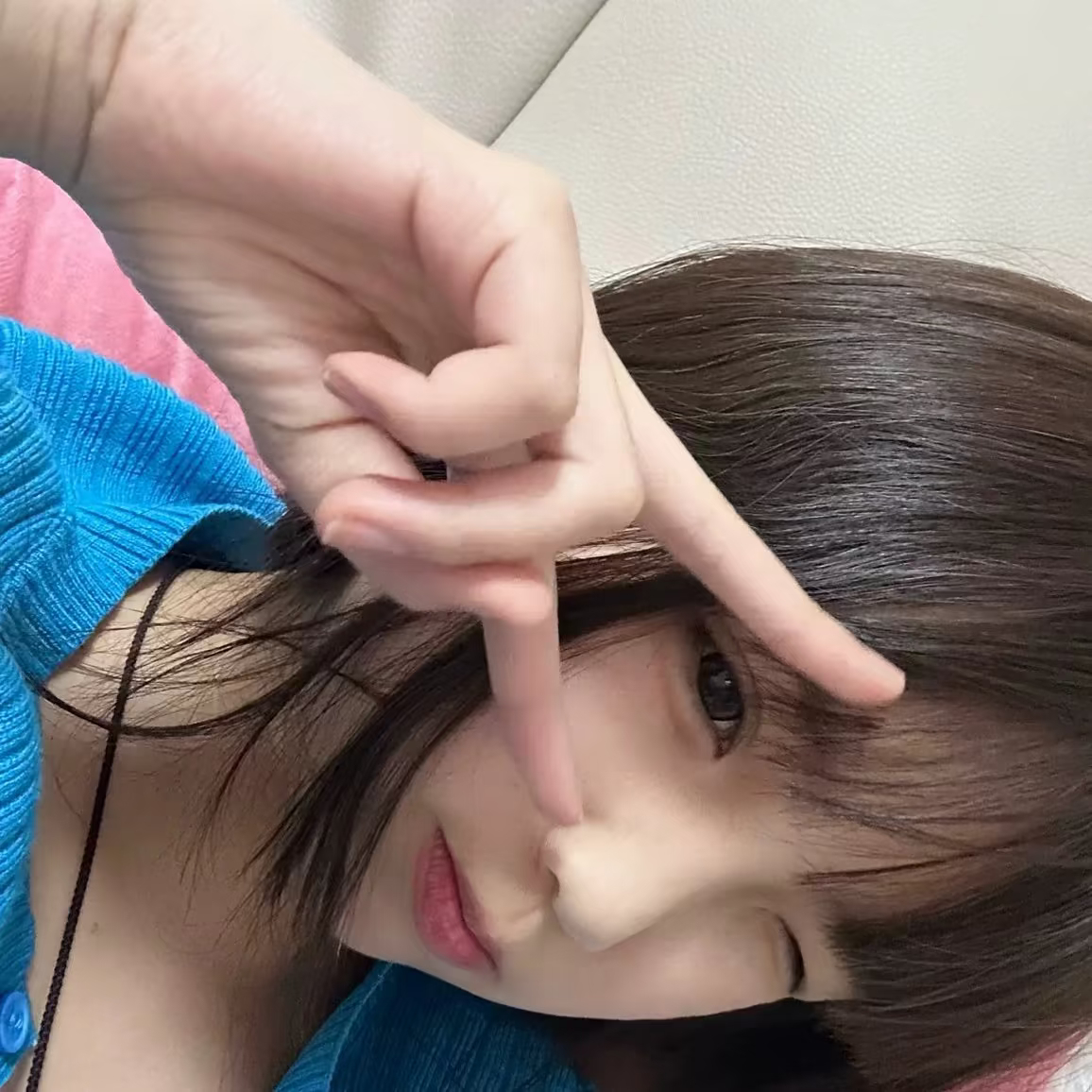 Wechat｜自由感高级女头｜气质干净𝐢𝐧𝐬女头 ｜女生头像｜小众头像｜气质头像｜温柔女头｜甜美头像｜韩系女头｜颜值头像 |双子星女头 壁纸分享/Wechat背景图/背景图/聊天背景图/壁纸套图/iPhone壁纸/审美积累/手机壁纸/高清/风景/小众 /自喜/猜你喜欢/头像/风景/壁纸/头像  微信朋友圈壁纸背景 ​