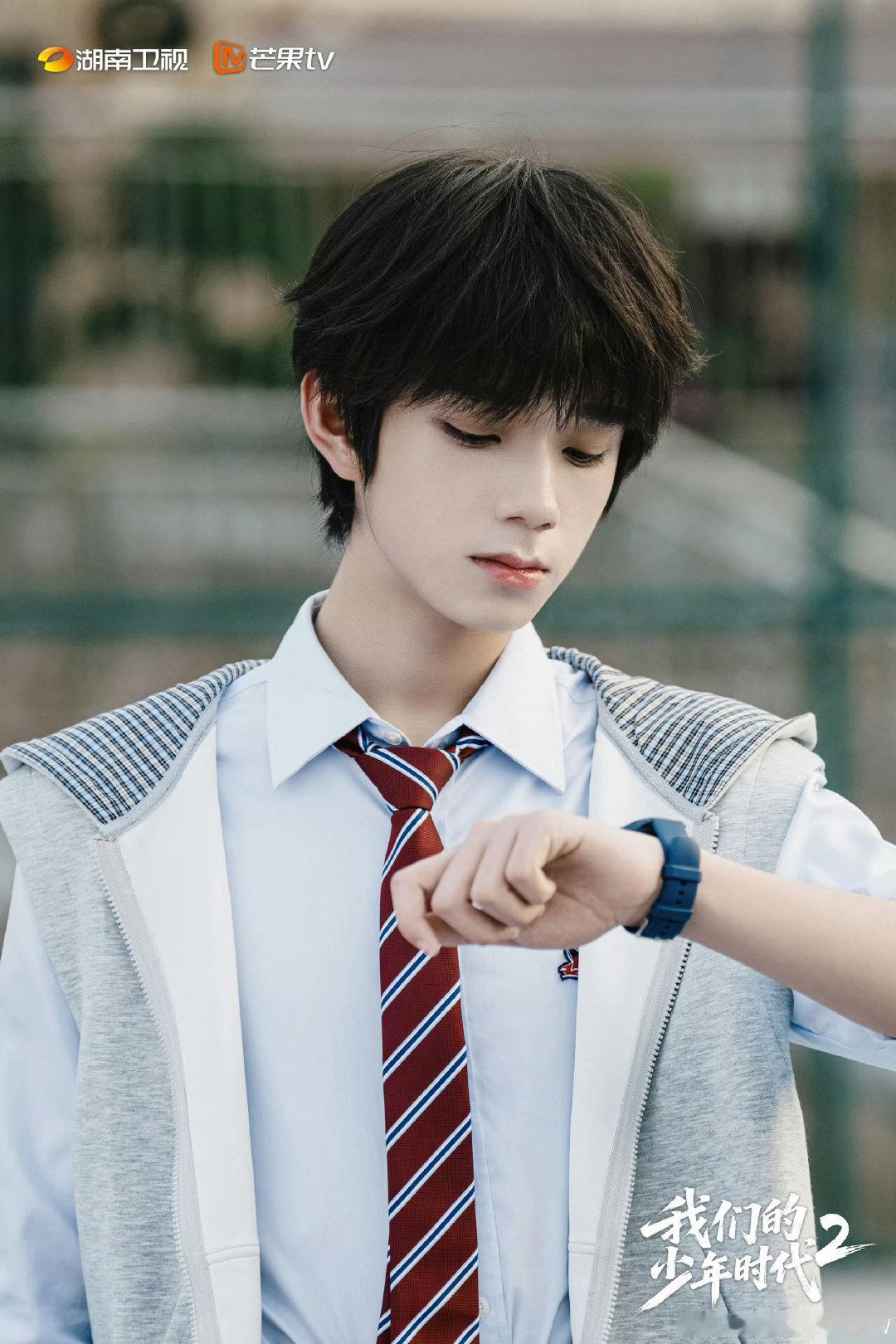 #王橹杰暑期心动角色TOP1# 腾讯官方发布，王橹杰《我们的少年时代2》角色“付彬言”，登顶腾讯娱乐暑期心动热议排行·电视剧角色TOP1🥇 ​
