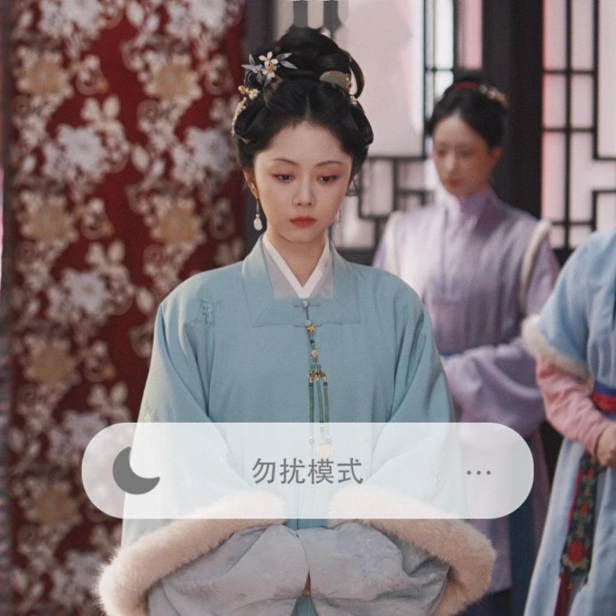 什么时候见过兰香这个表情、、、 ​