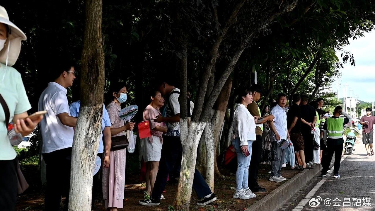 会昌 【逐梦高考！会昌4000余名考生今日赴考】今天上午，2026年全...