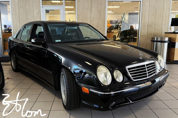 2002款奔驰E55 AMG (W210)