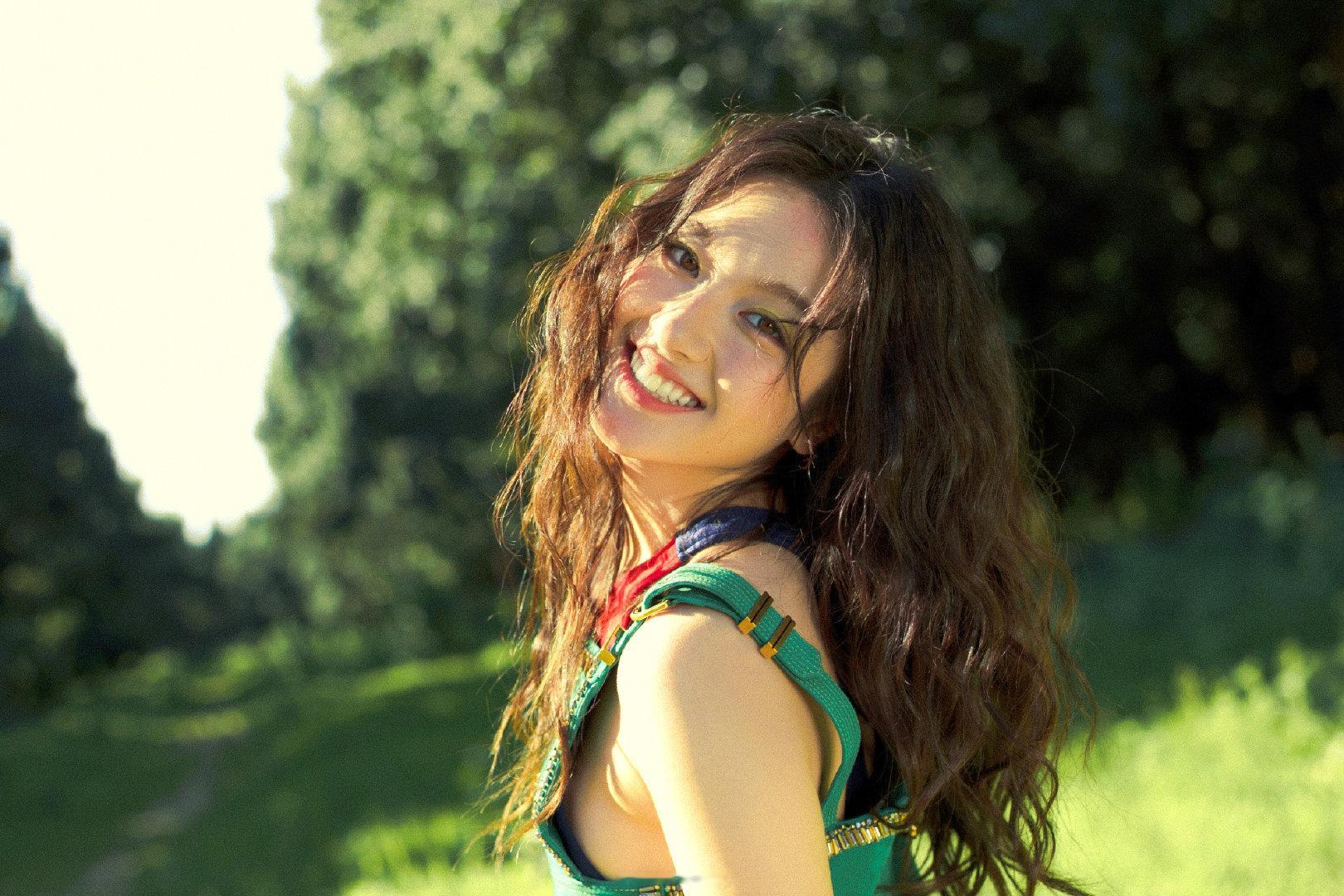 阳光🌞

#李兰迪# ​