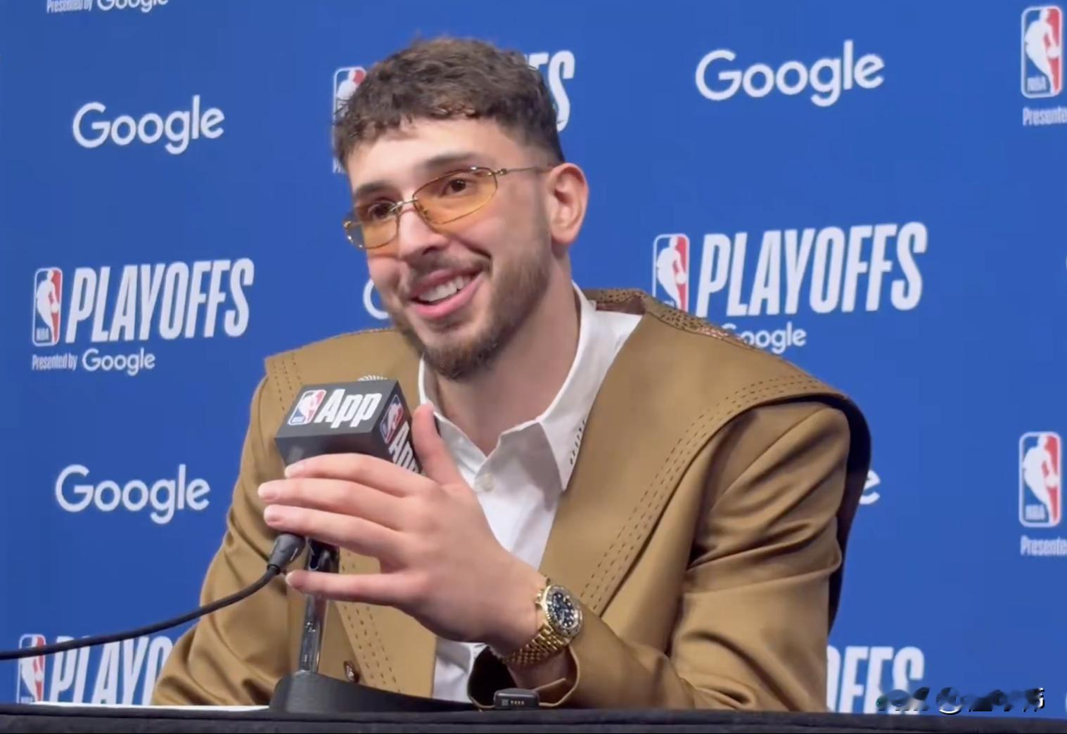 今天不是老詹的真实水准！申京谈詹姆斯：  “所有人都知道。”  “今天...