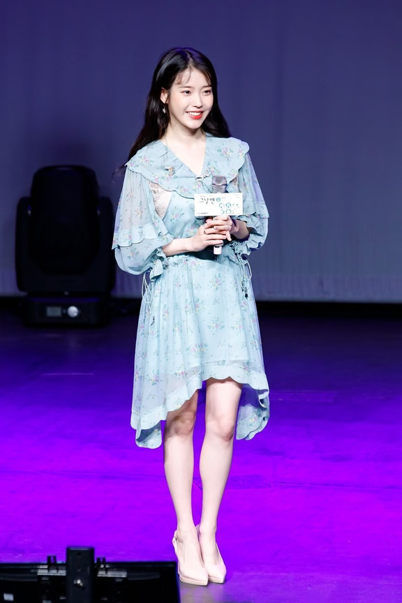 白月光🌙丽丽 温柔到骨子里