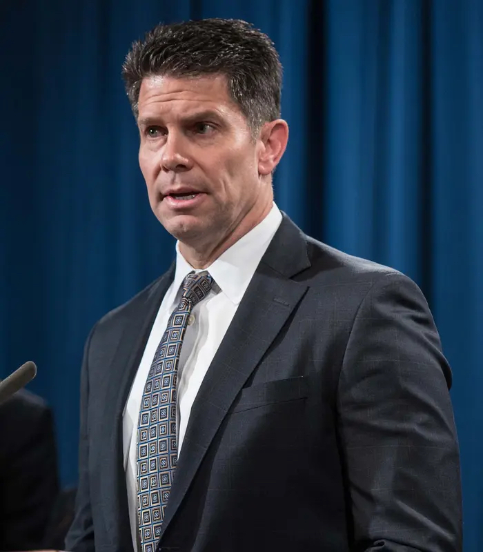 奔驰首席设计官瓦格纳离任，AMG设计负责人接任  梅赛德斯-奔驰集团1...