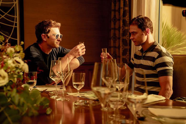 来自screen daily：
Neon已为Luca Guadagnino执导的Artificial预订了New York Film Festival（NYFF）的世界首映场次，该片由Andrew Garfield饰演备受争议的OpenAI联合创始人Sam Altman。不到一周后，这部备受期待的影片还将在London Film Festival放映。
Artificial将于10月5日在NYFF的Main Slate单元 ​
