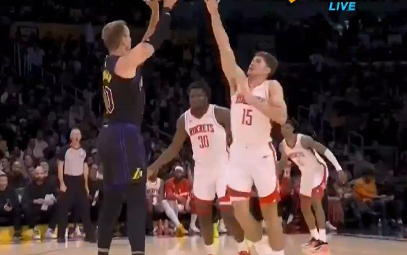 肯纳德都能欺负谢泼德，干拔三分继续进    湖人开局状态很出色，虽然詹...