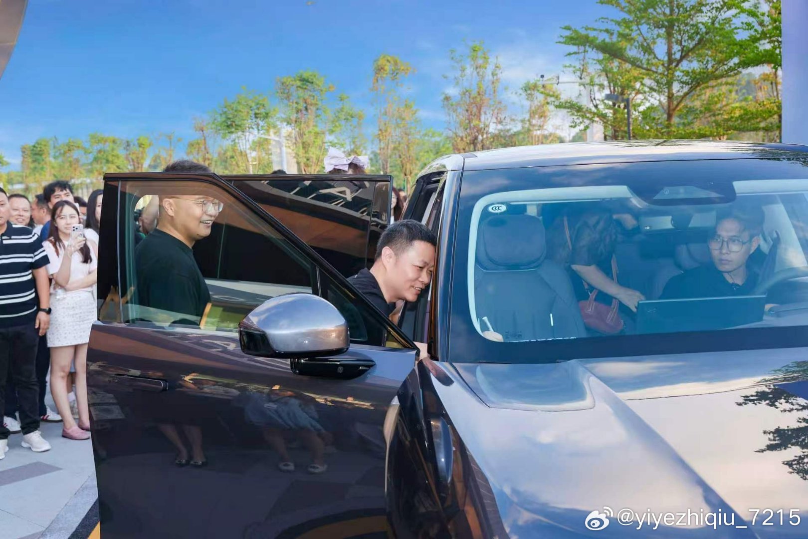 何小鹏让出2个名额给车主优先提GX小鹏GX开启大规模交付5月25日18...