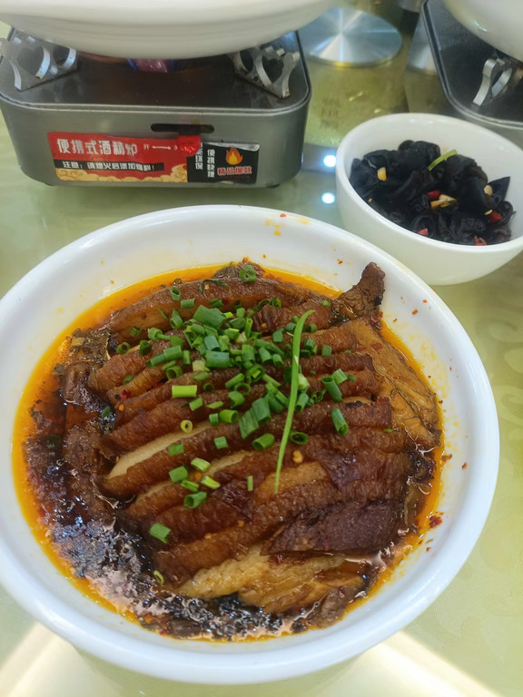 酒店的梅菜扣肉