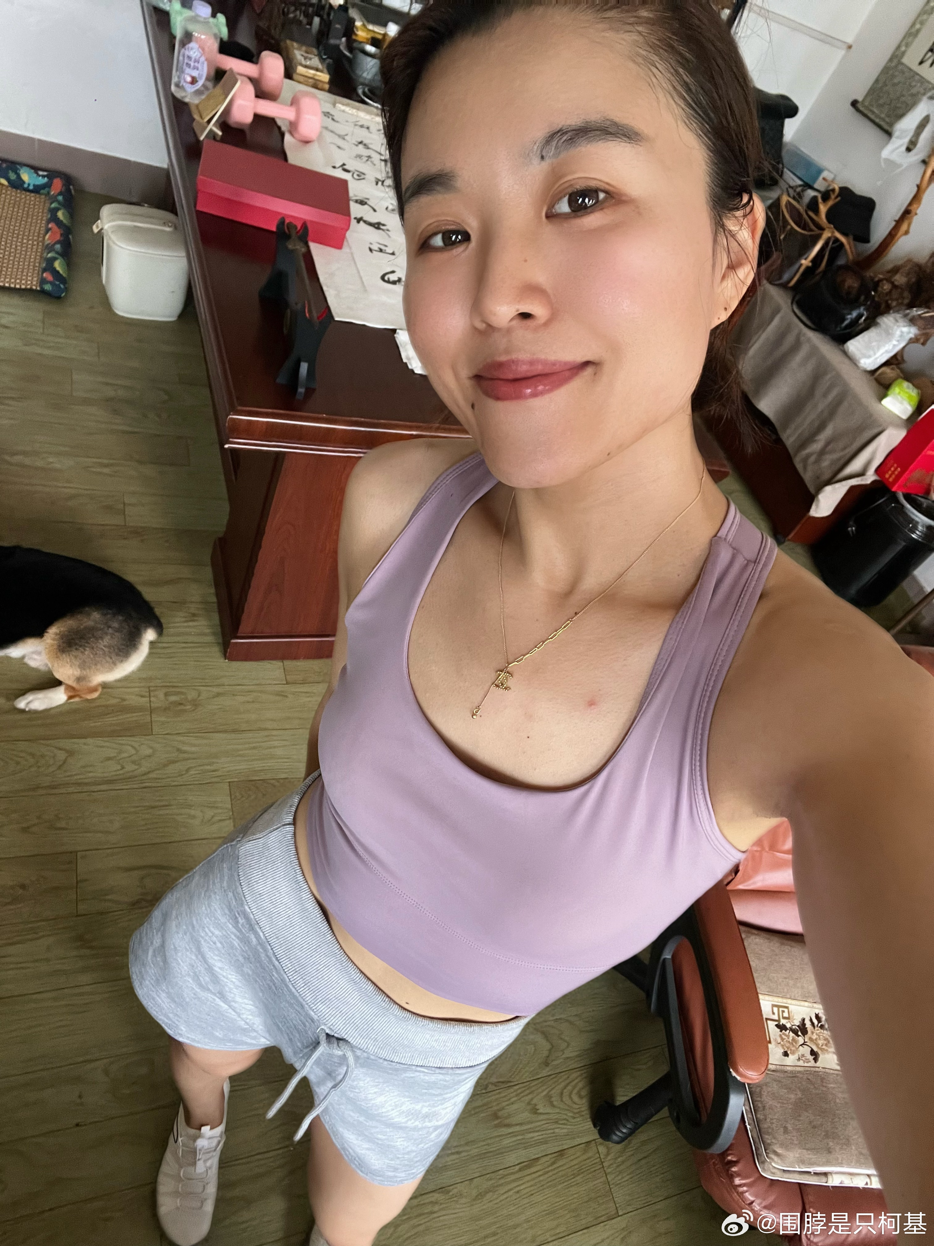 感觉两天没锻炼就已经很生疏了！ 今天浅练了一会，简直就是汗如雨下！ 这...