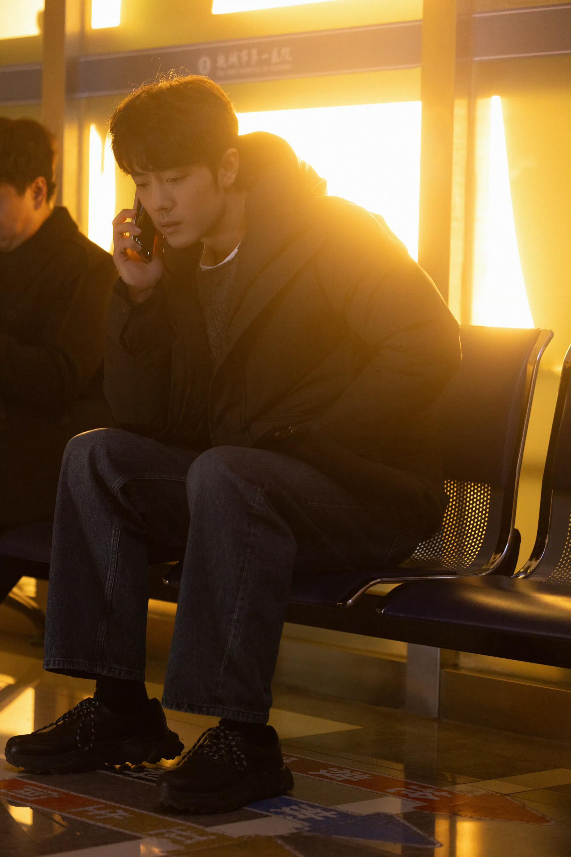 【#肖战等19位艺人驰援西藏#】#肖战等艺人捐款支援西藏那曲#  10月22日22时33分，西藏那曲市巴青县发生7.0级地震，震源深度10公里，地震已造成16人遇难、65人受伤，房屋倒塌339户。#肖战[超话]# 
携手明天第一时间联合19位爱心艺人 ​
