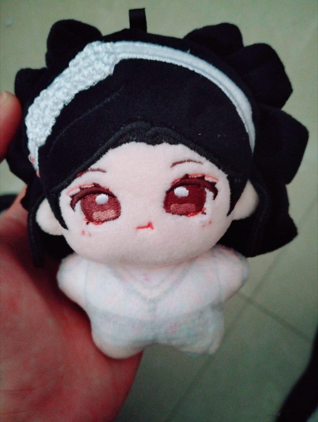 #郭宇欣[超话]# 我的紫宜大小姐终于到了，买了几套衣服[送花花]，超级期待穿上衣服的大小姐​
