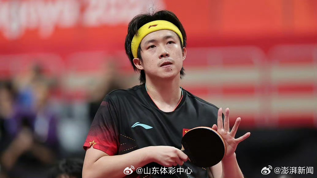 #中国男乒当下过度依赖王楚钦#【新华社：亚运失利再度暴露中国男乒过度依赖王楚钦，#中国男乒阵容深度不足#】24日，国乒男团以2:3负于东道主日本队，无缘亚运会男团九连冠。决赛失利，再次暴露出中国男乒当下过度依赖王楚钦、阵容深度不足等问题短板。本次亚运失利，更暴露出国乒男队当下的困境：能够 ​