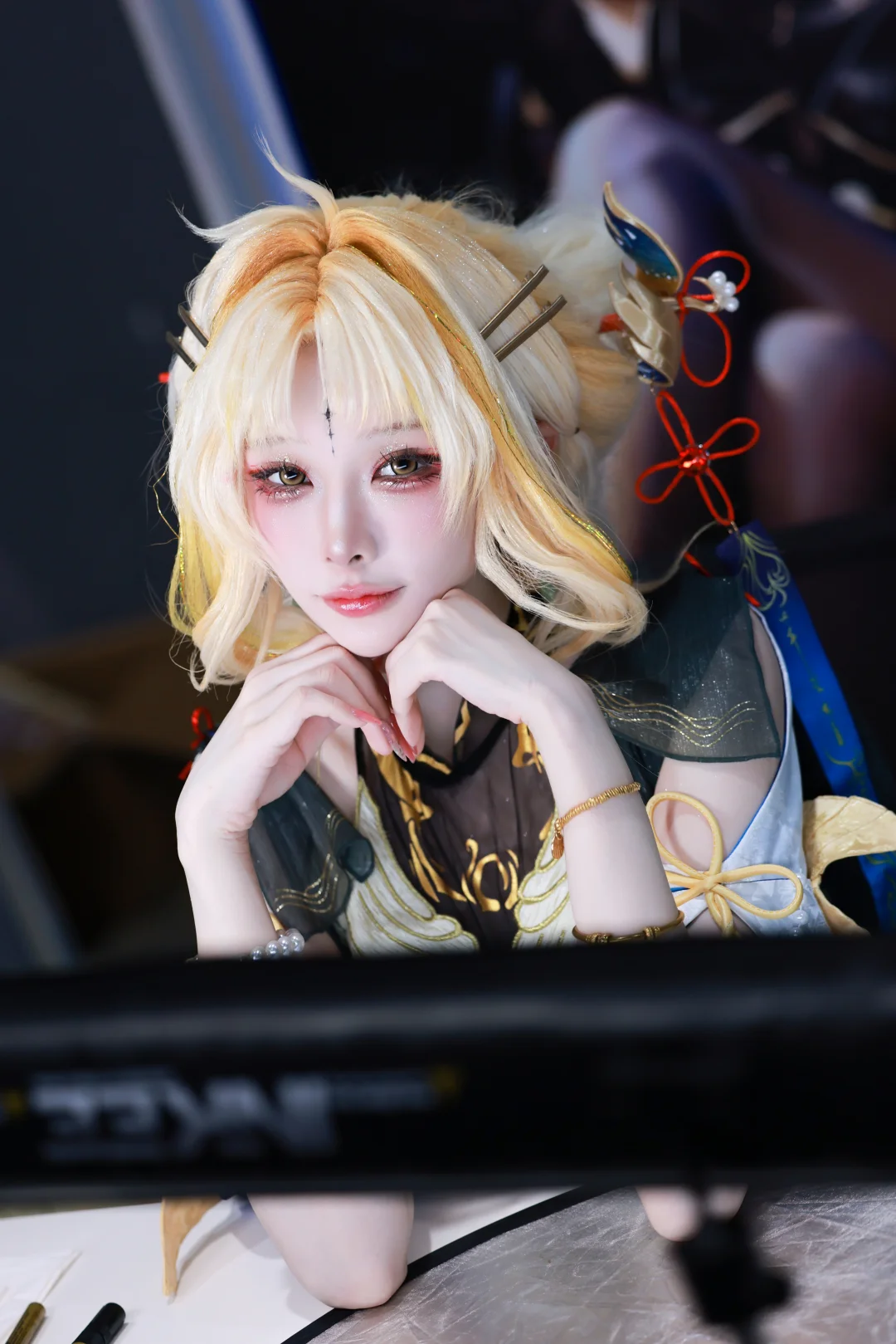 最美的金色小鸟