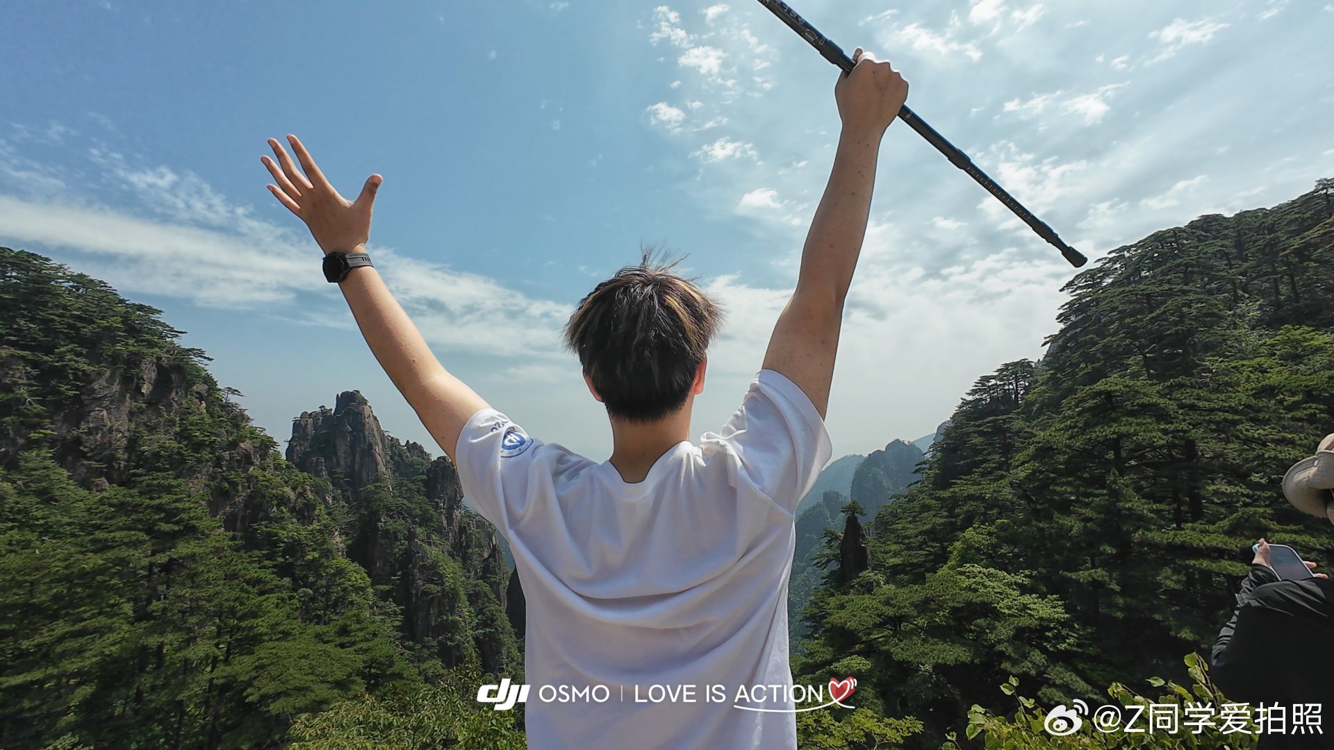 登顶成功～
#大疆##大疆action4##黄山# ​