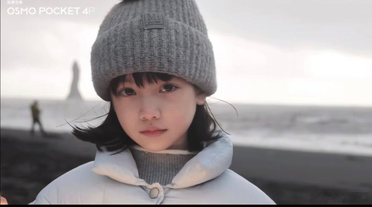 #沐言妈妈婉拒童模娃综邀约#BS明星
从小就进入圈子，真的需要强大的内心，现在的舆论太多，动不动就上热搜。拒绝是一种保护。

小孩子小的时候真的是软软萌萌太可爱了
。 ​