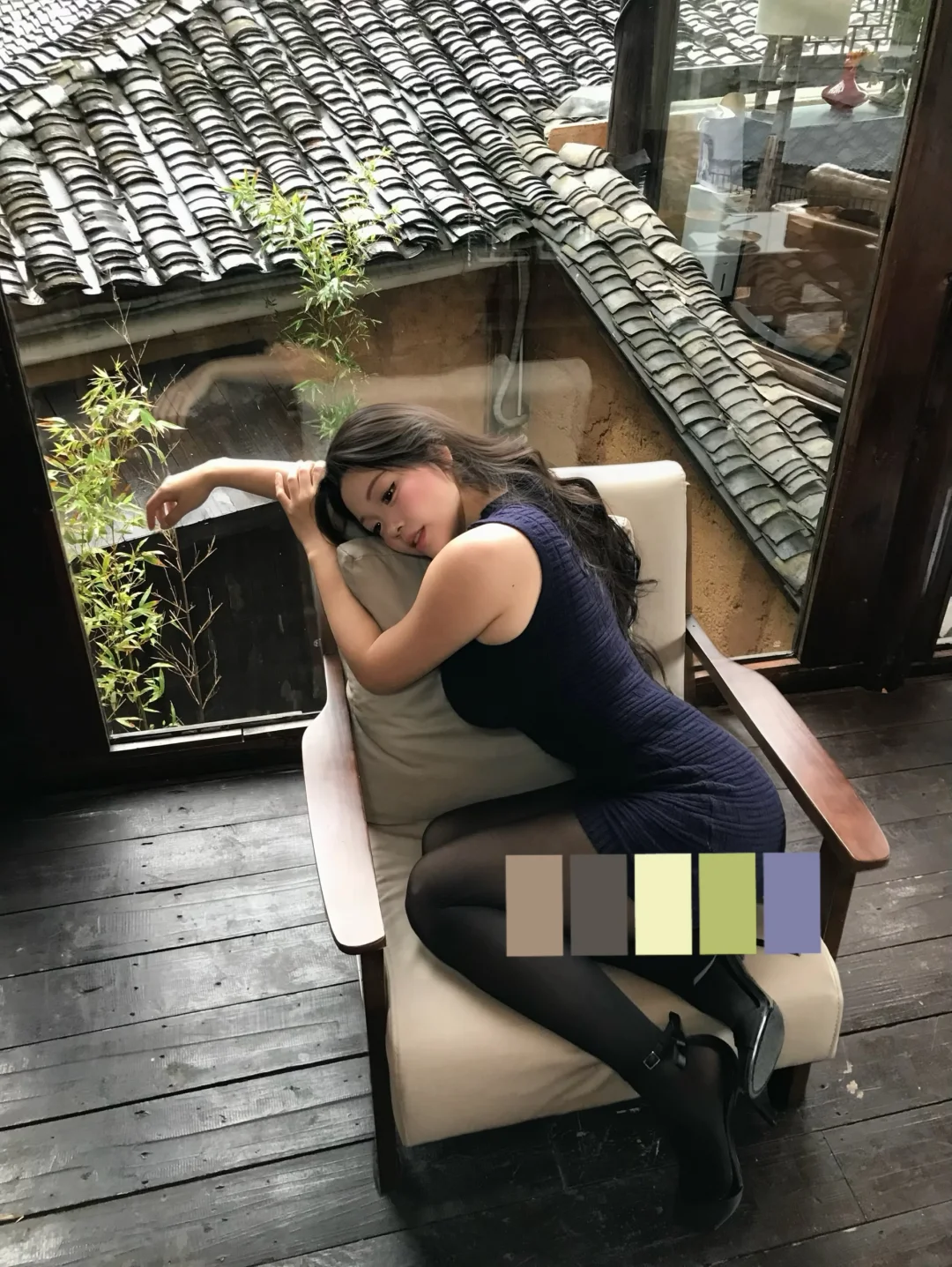 窗外还在下着雨