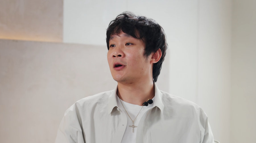 #樊振东说冠军写进履历做人留在人心里#

这问题太绝了！

孙悦提问丁彦雨航：JJ-巴里亚这种身材的球员，就是在你的概念里，你能不能打到低位？

小丁：我肯定能打他的低位！ ​